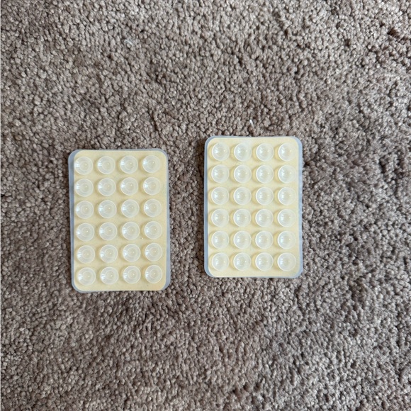 Suction Cup Influencer Phone Stickerer - Picture 5 of 6